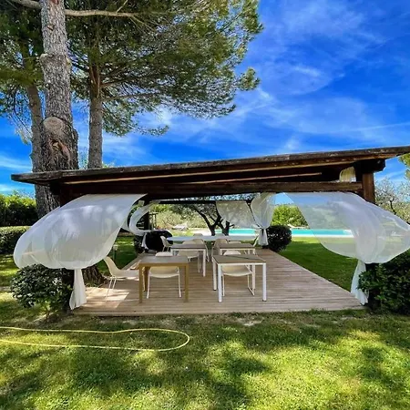 Sole Vino - In Centre Of Italy S Finest Wine And Truffle Areas - Exc Pool *